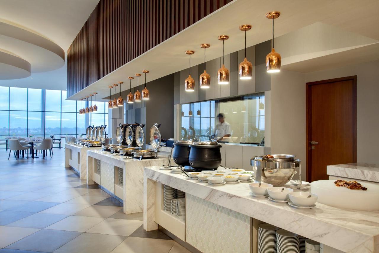 Wyndham Opi Hotel Palembang Eksteriør bilde
