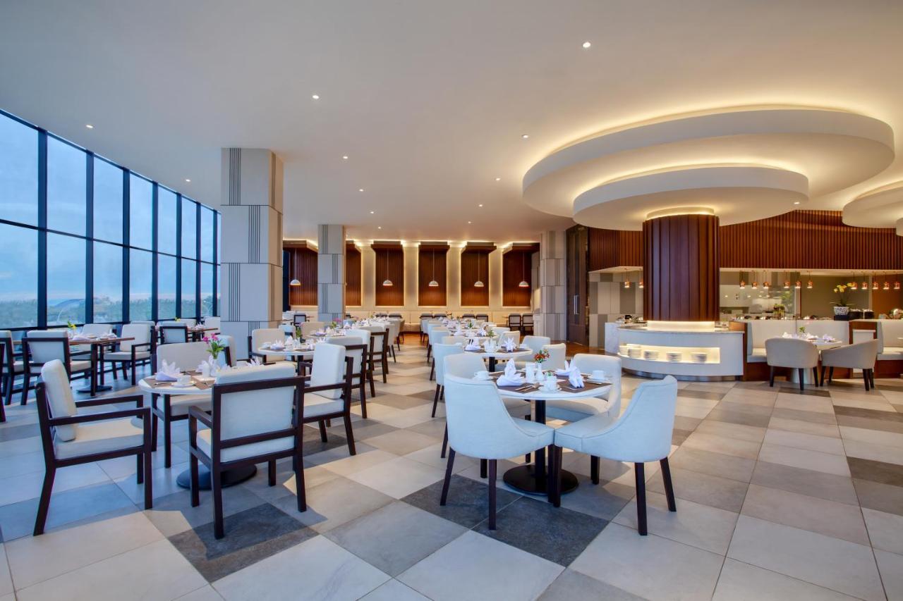 Wyndham Opi Hotel Palembang Eksteriør bilde