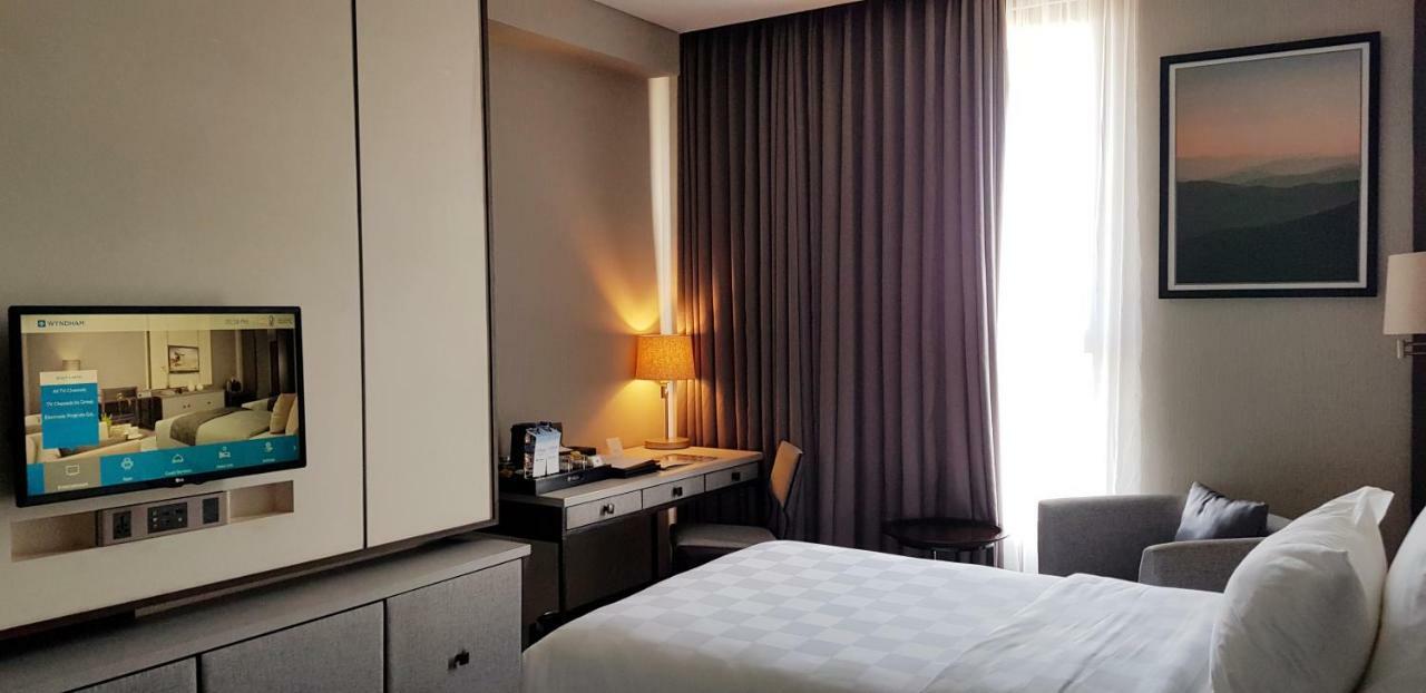 Wyndham Opi Hotel Palembang Eksteriør bilde